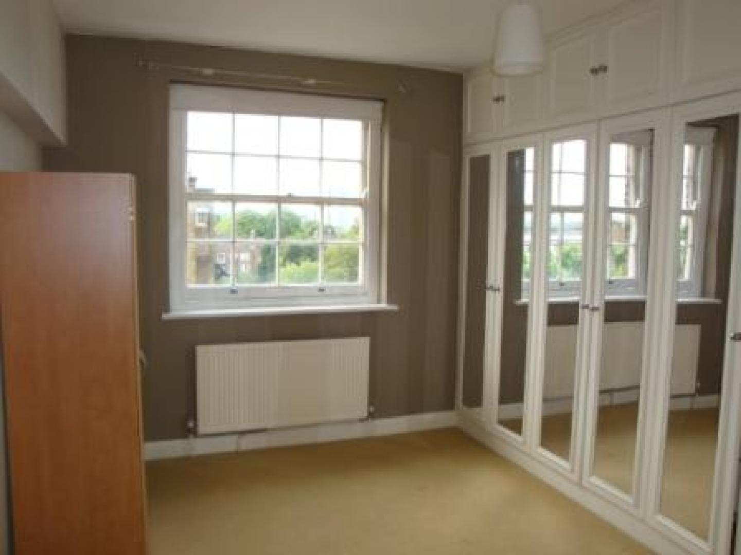 			3 Bedroom, 1 bath, 1 reception Flat			 Hamilton Terrace, ST JOHNS WOOD